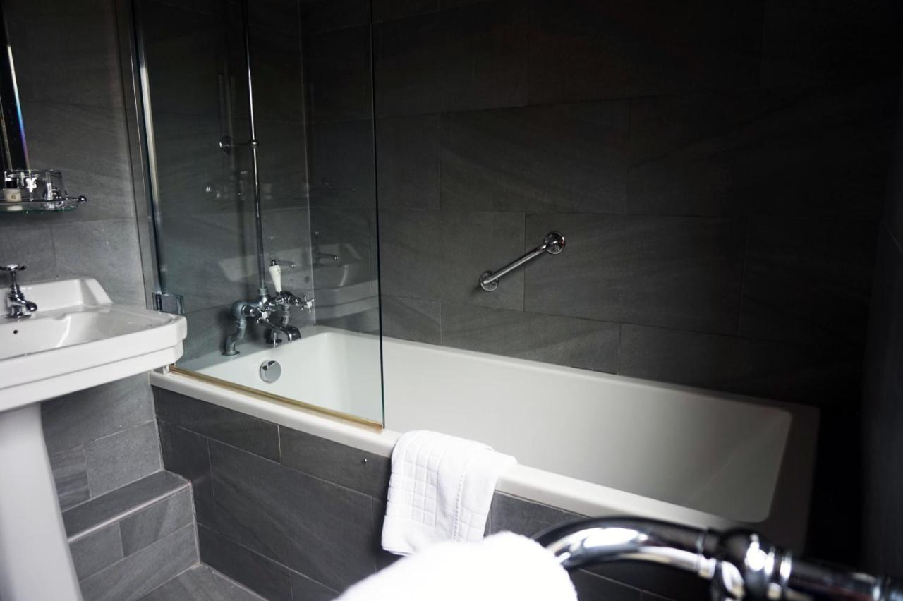 The Penny Farthing Hotel バークハムステッド エクステリア 写真