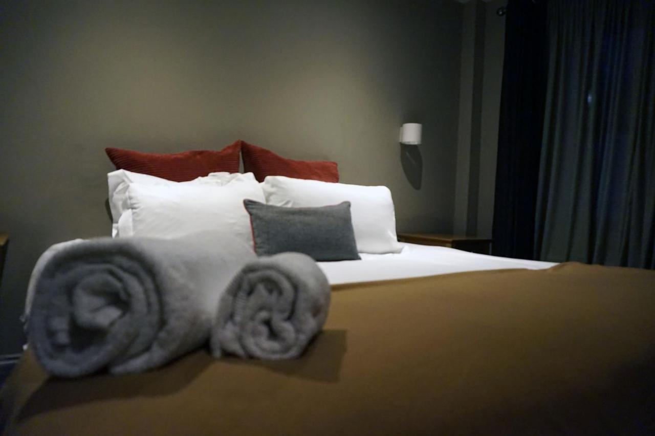The Penny Farthing Hotel バークハムステッド エクステリア 写真