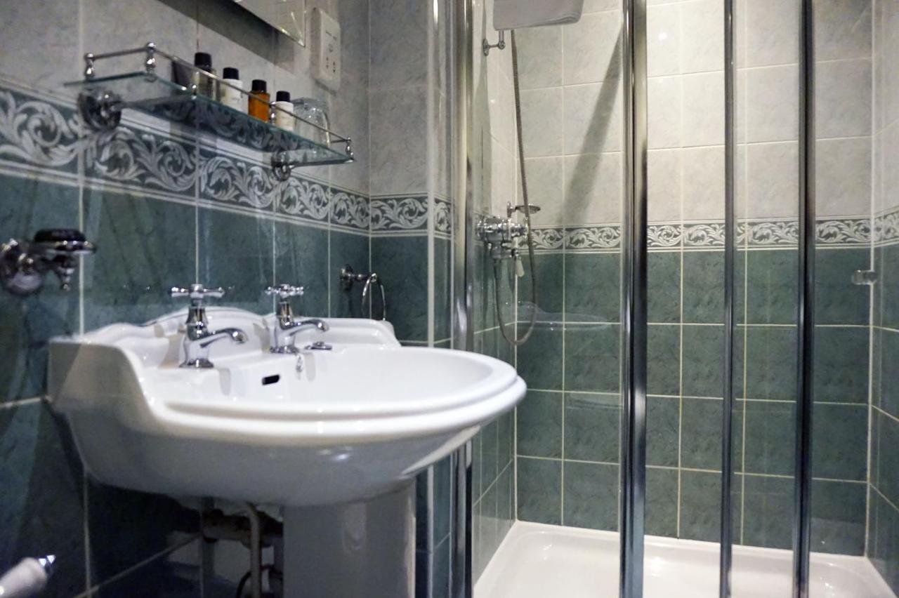 The Penny Farthing Hotel バークハムステッド エクステリア 写真